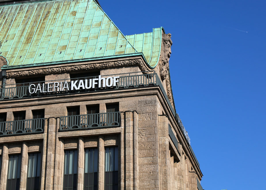 Galeria Karstadt Kaufhof © Shutterstock | Tupungato