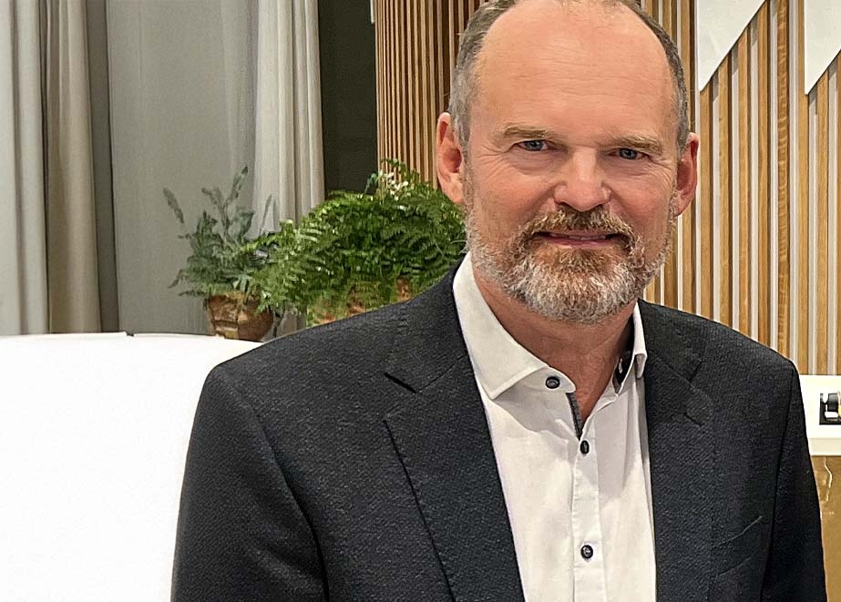 Bernd Wolf Portrait Goldpreis Goldplattierung Schmuck