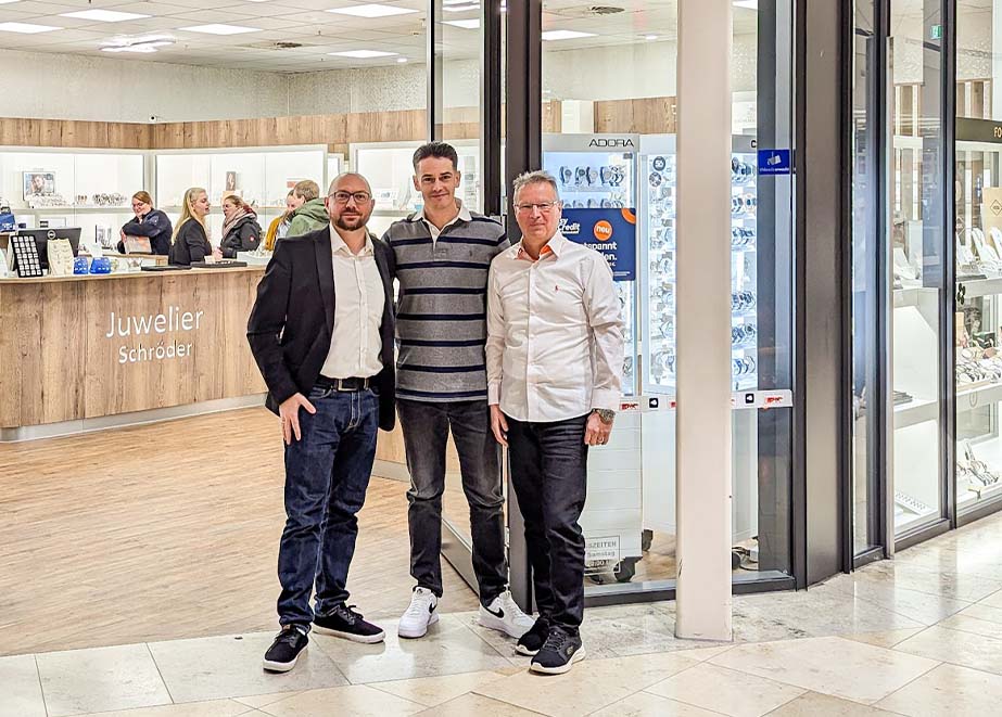 DUR Stadtring Juwelier Schröder Sergej Wismann DUR Stadtring Juwelier Schröder Sergej Wismann