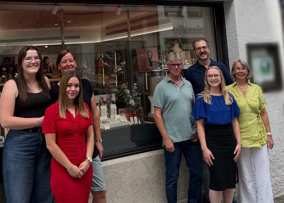 Blush Juwelier Ade Kempten Team Schaufenster Blush Juwelier Ade Kempten Team Schaufenster
