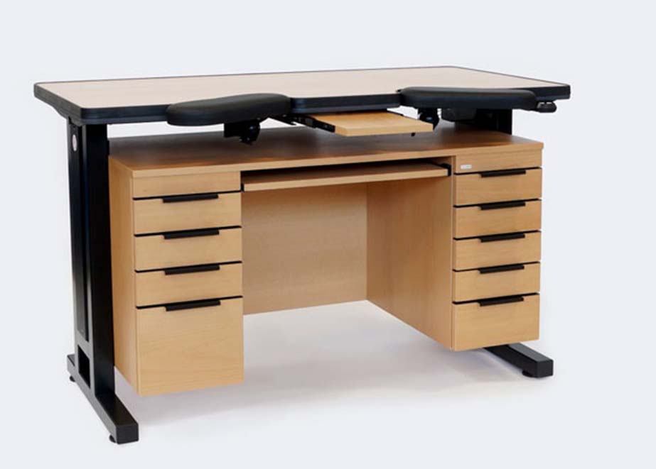 Ernst & Friends Inhorgenta Gewinnspiel Uhrmacherwerktisch ERGOLIFTER S2 Beech Design