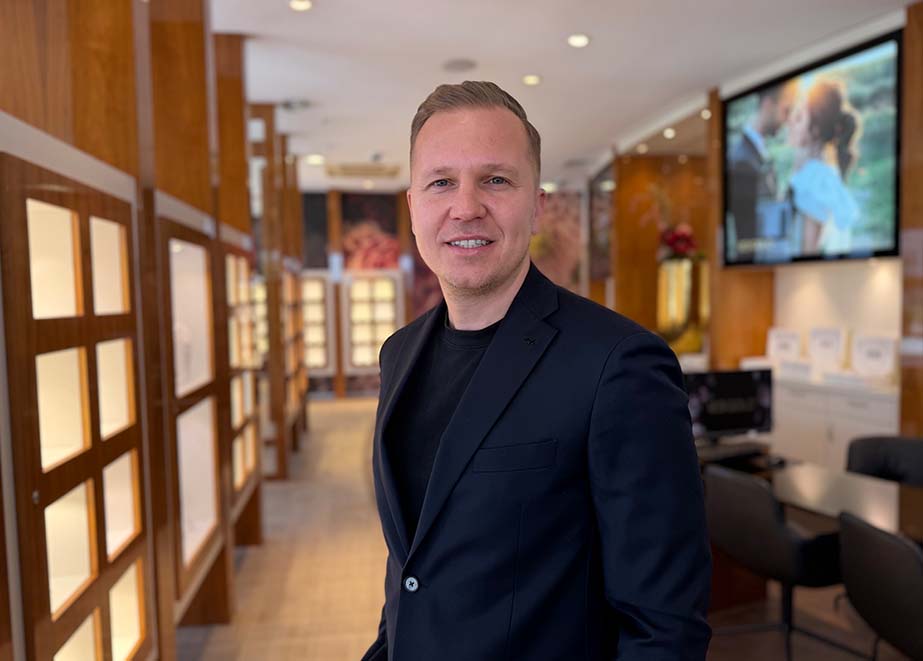 Sergiu M. Kolozsi, Business Manager bei 123GOLD