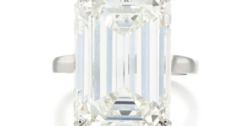 409.600 Euro für einen Ring: Van Cleef & Arpels setzt sich an die Spitze