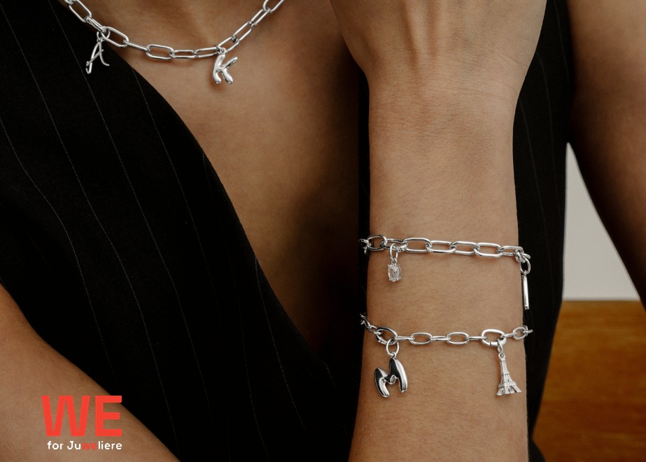 Xenox-Armbänder mit Buchstaben- und Eiffelturm-Charms
